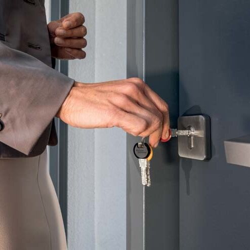 Schließanlage für kundenspezifische Zutrittsberechtigungen